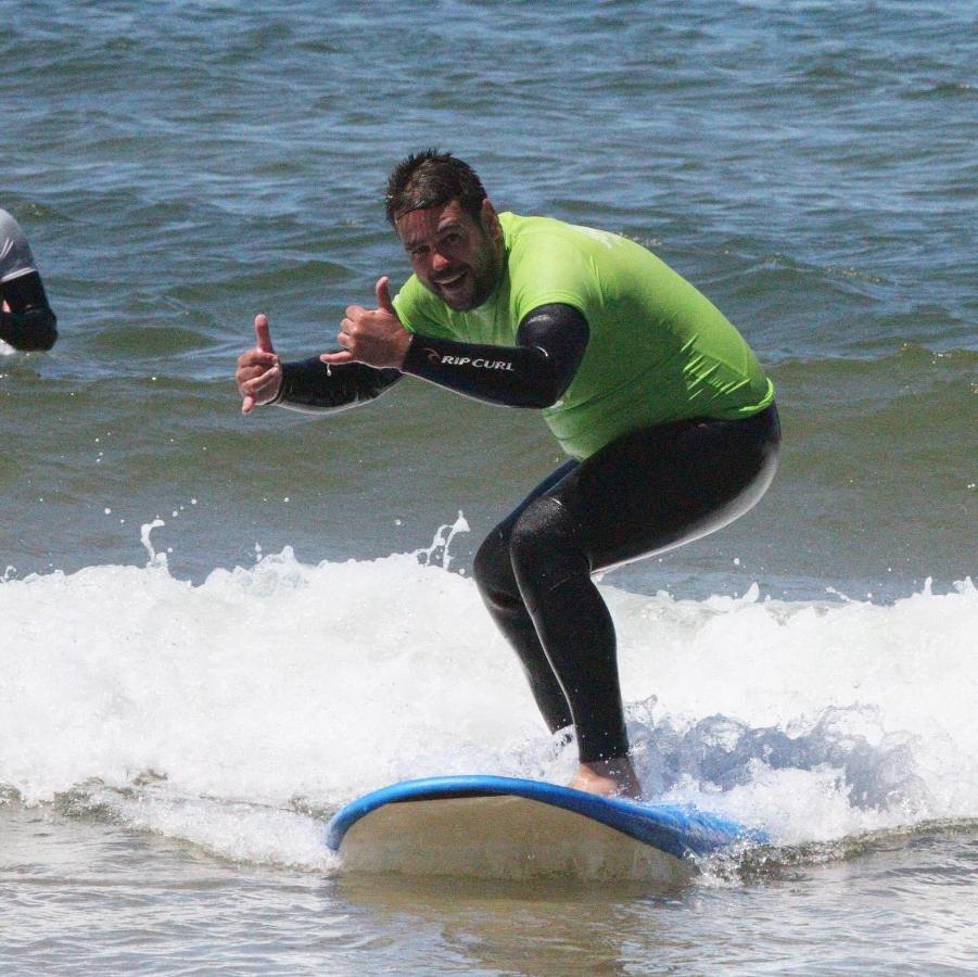 Getwet Surfcamp Bed & Breakfast Costa da Caparica Exterior photo