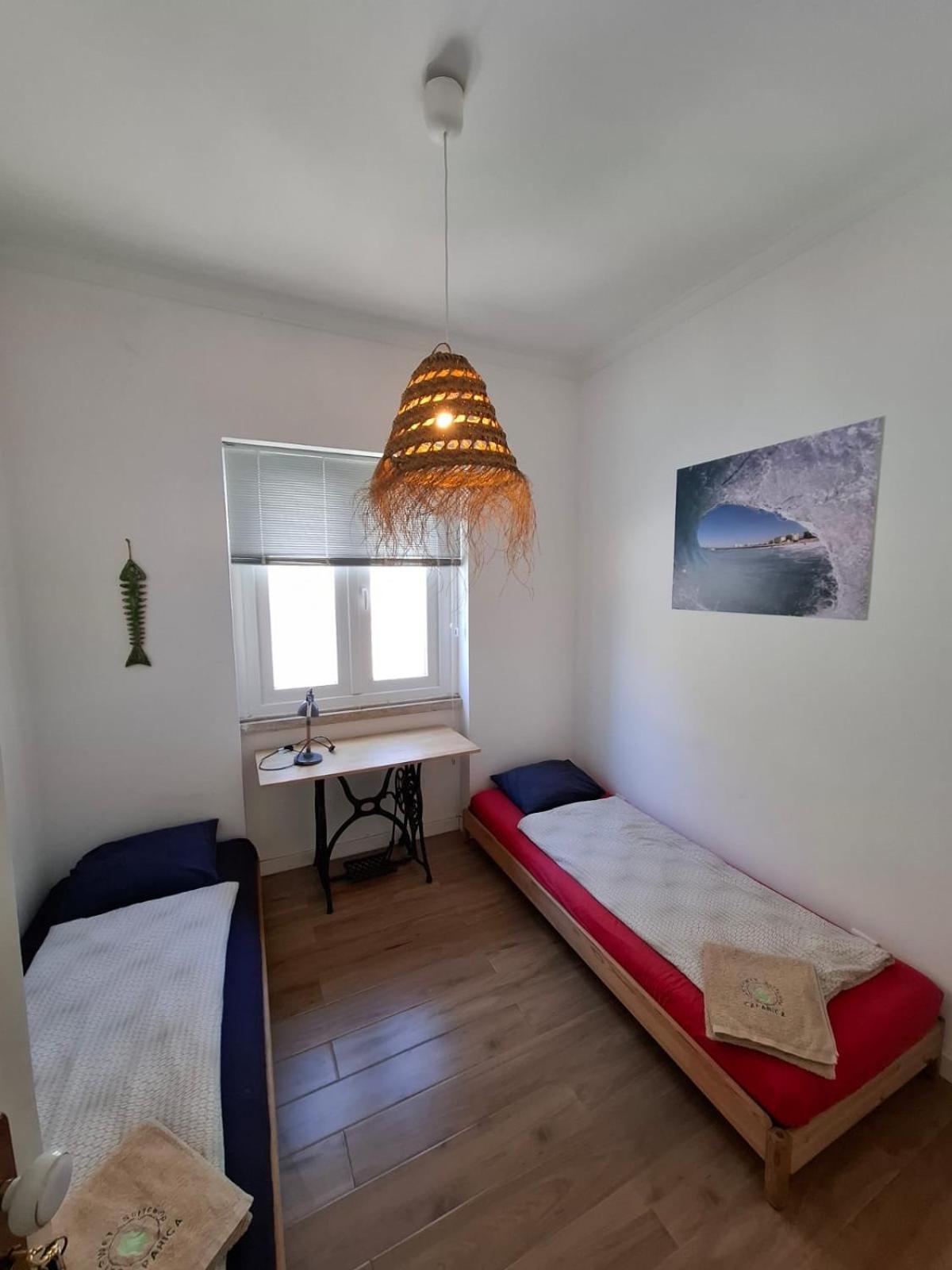 Getwet Surfcamp Bed & Breakfast Costa da Caparica Exterior photo